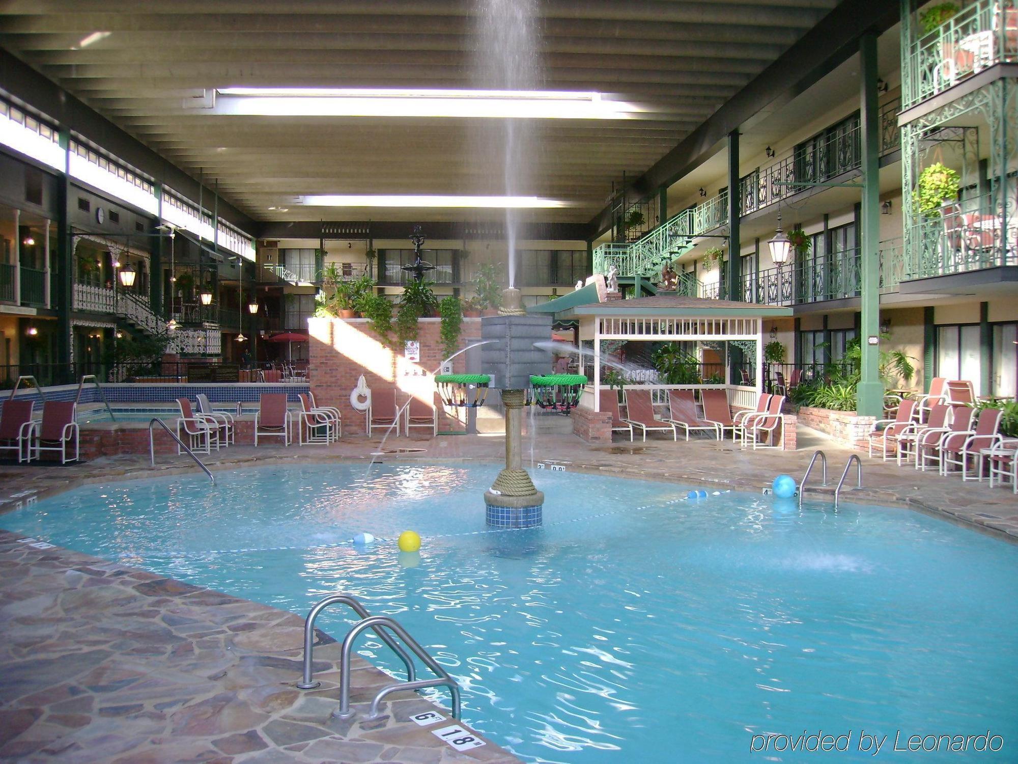 Holiday Inn Perrysburg French Quarter Facilidades foto